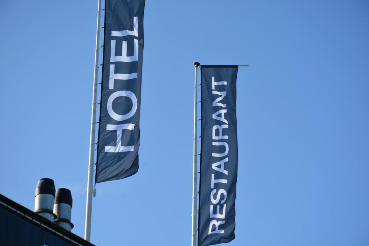Hotel2Heerenveen Bagian luar foto