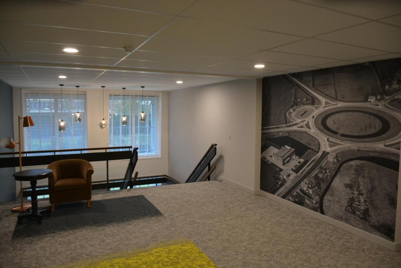 Hotel2Heerenveen Bagian luar foto