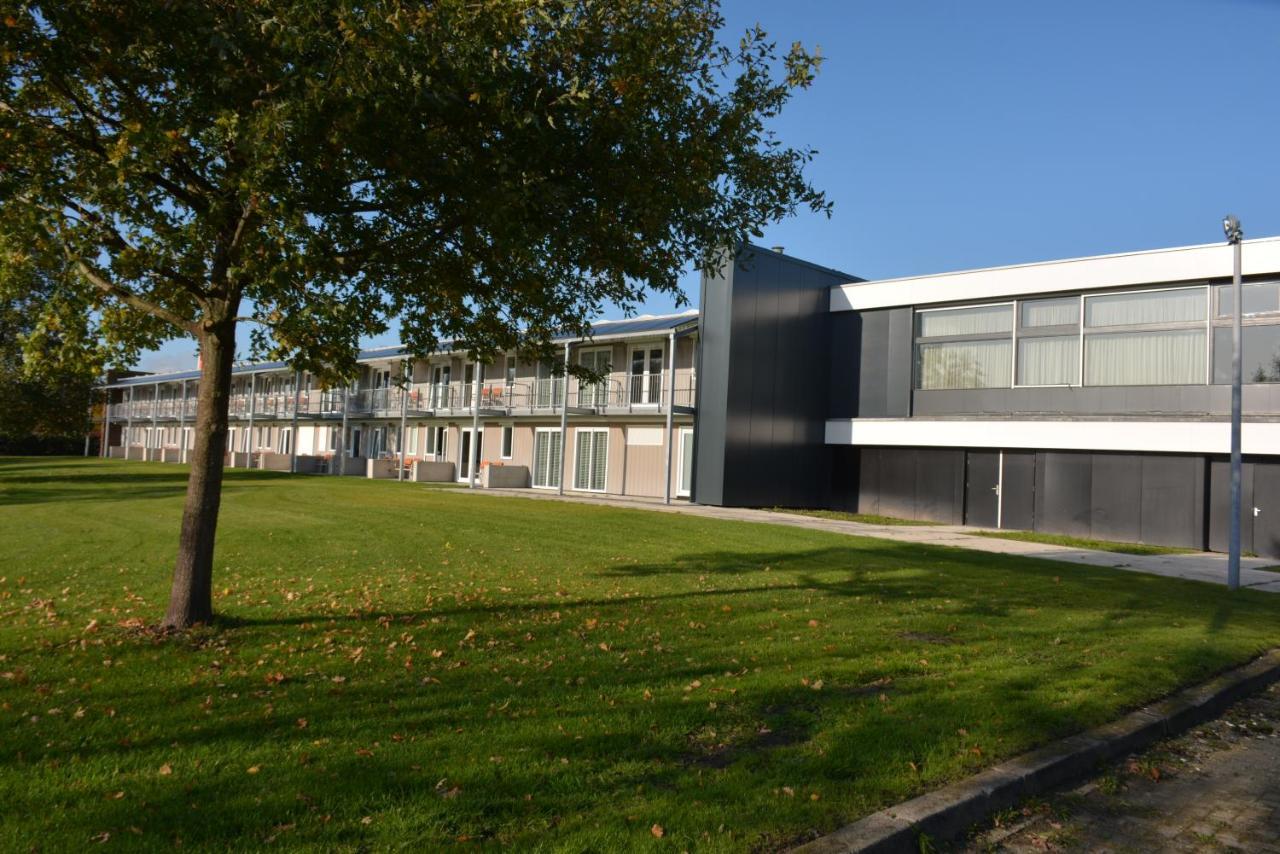 Hotel2Heerenveen Bagian luar foto